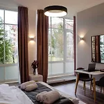 Studio Near Park And River In Beautiful Munich